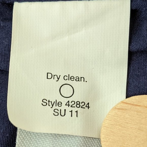 J.Crew Eyelet Pencil Skirt - Navy Blue 100% Cotton - Picture 4 of 6